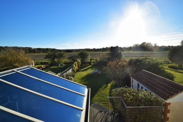 4 bedroom detached house to rent - Photo 1
