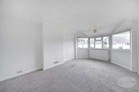 Clock House Mead, Oxshott, Leatherhead, Surrey, KT22 - Photo 4