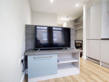 Studio to rent - Photo 3