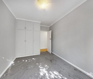 Two-Bedroom Apartment in the Heart of the Action - Photo 2