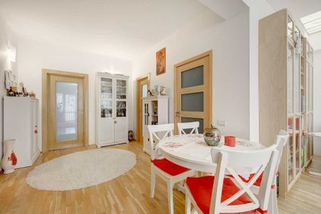 Proprietar ofer spre închiriere Apartament premium 4 camere -prima închiriere 200 mp, 3 dormitoare, 3 băi , 2 parcări în garaj Calea Floreasca - Photo 3