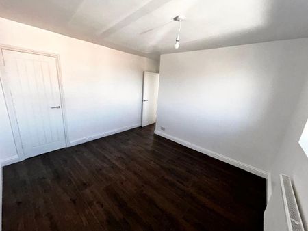 Cripps Avenue, Wardley, Gateshead, Tyne and Wear, NE10 8TJ - Photo 2