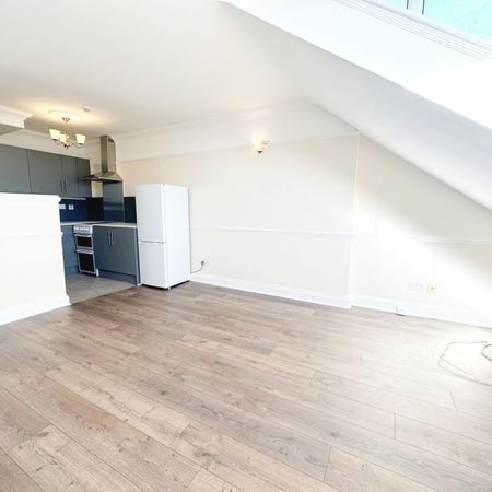 2 Bedroom Flat, The Drive, Hove - Photo 5