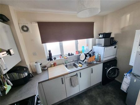 2 bedroom terraced house to rent - Photo 5