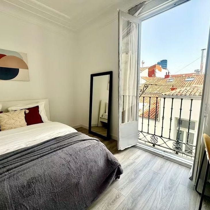 Plaza de Santa Bárbara, Madrid, Community of Madrid 28004 - Foto 1