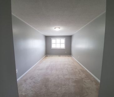 For Lease - 5486 Antrex Crescent, Mississauga, Ontario - Photo 5