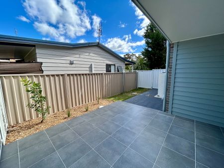 New Build - Stunning 4 Bedroom Executive Property - 3 Bathrooms - Ducted Air - Photo 2