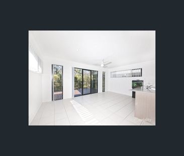 16 Stratus Lane, Coomera, Qld 4209 - Photo 3