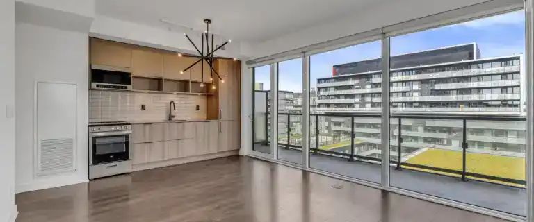 2 Bed 1 Bath - Canary District - corner unit! Free Internet | 180 Mill Street, Toronto - Photo 1