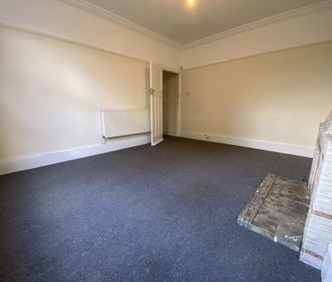 4 Bed Semi-Detached House, Fishponds Road, BS5 - Photo 3