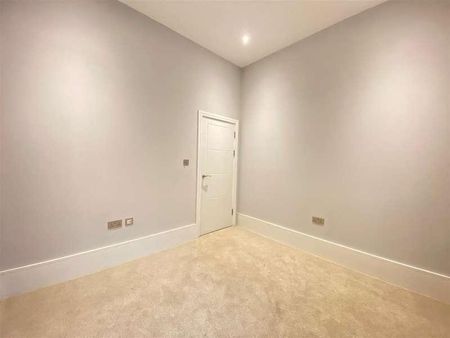 Castlebar Road, Ealing, Ealing, W5 - Photo 2