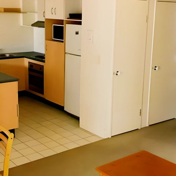 3 Bedroom Apartment - Photo 1