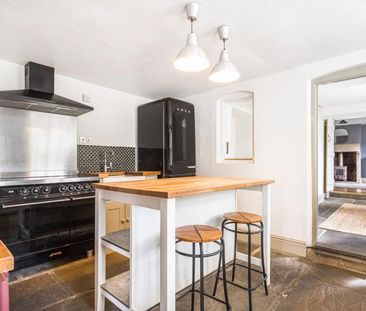 3 bedroom semi-detached house to rent - Photo 2
