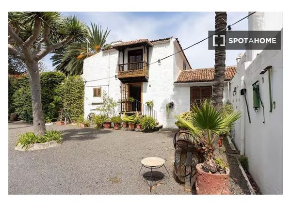 1 room luxury Apartment for rent in La Orotava, Canary Islands