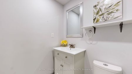 For Lease - 586 Parliament Street Unit# C, Toronto, Ontario - Photo 4