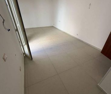 Appartamento di 120 m² con 4 locali a Palermo - Photo 2