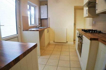 New Road, Littlehampton, BN17 - Photo 2