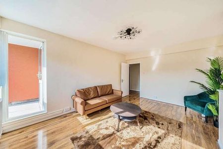 Bramber House, Bloomsbury, WC1H - Photo 5