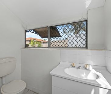 9 Naples Street, Wishart QLD 4122 - House For Rent | Domain - Photo 5