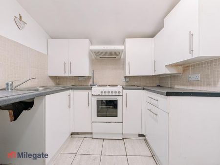 1 bedroom flat to rent - Photo 2