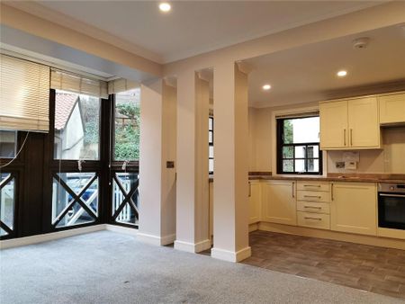 4 bedroom apartment to rent - Photo 5