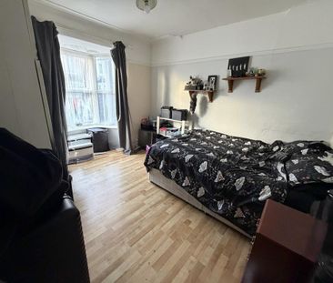 3 bedroom house to rent - Photo 2