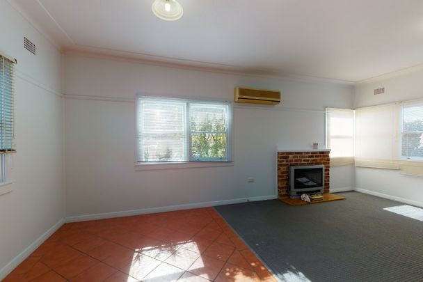 17 Bardia Road, Shortland NSW 2307 - Photo 1