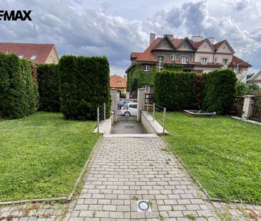 Pronájem bytu 1+kk 24 m² - Photo 1