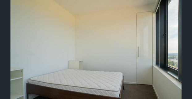 Furnished 2 bedroom apartment on the 17th Floor - Photo 1