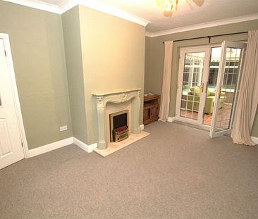 3 bedrooms House for Sale - Photo 3