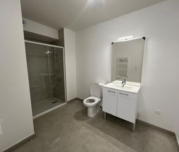 location Appartement T2 DE 47m² À CASTELGINEST - Photo 5