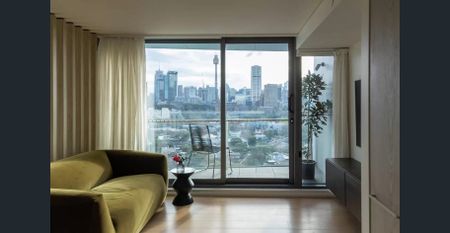 Stylish Inner-City Living with Iconic Sydney Views | Fully Furnished - Photo 2