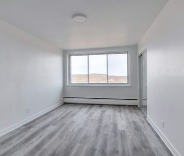 3635 avenue Ridgewood - 2-Bedroom Apartment for Rent - Photo 1