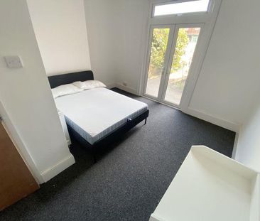 1 bedroom semi-detached house to rent - Photo 6