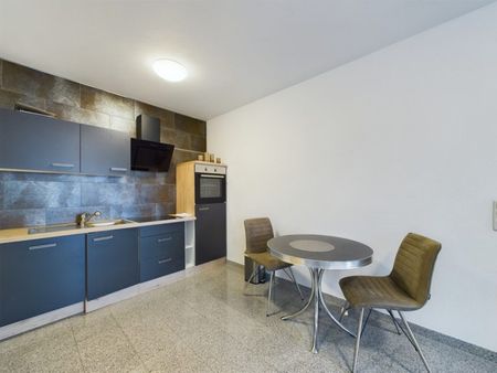 Praktische und moderne 1-Zimmer Wohnung/Büro zur Miete in hervorragender Heidesheimer Lage! - Photo 3