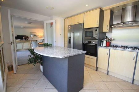 Wadbrook Street, Charter Quay, KT1 - Photo 2