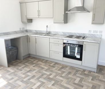 Orchard Street, NEATH - Photo 2