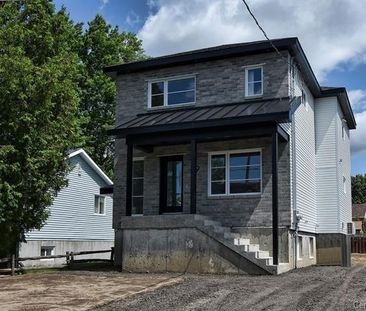 Maison à étages à louer - Sainte-Marthe-sur-le-Lac (Sud) - Photo 6