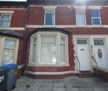 Chesterfield Road Flat 4 - Photo 1