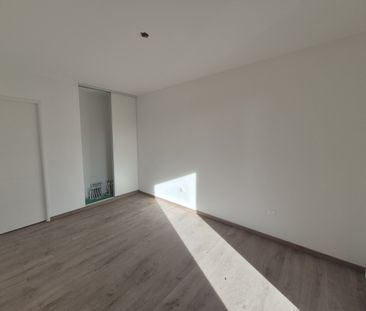 Location Appartement 3 pièces 63m² VILLENEUVE D ASCQ 59650 - Photo 3