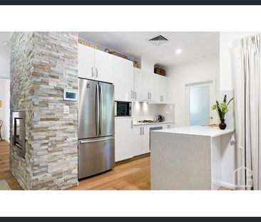 FERNDALE - HIGHLY SOUGHT AFTER OVER 55'S VILLA - Photo 3