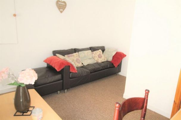 4 bedroom house to rent - Photo 1