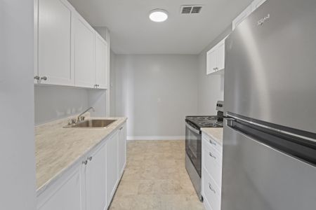 For Lease - 62 Spencer Street Unit# 403, Cobourg, Ontario - Photo 3