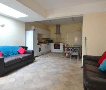 Castle Boulevard (5 Bed), Nottingham, NG7 - Photo 1