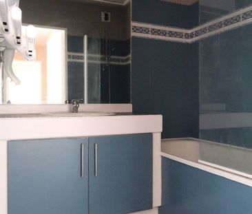 Location Appartement 3 pièces 64m² ST ETIENNE 42100 - Photo 6