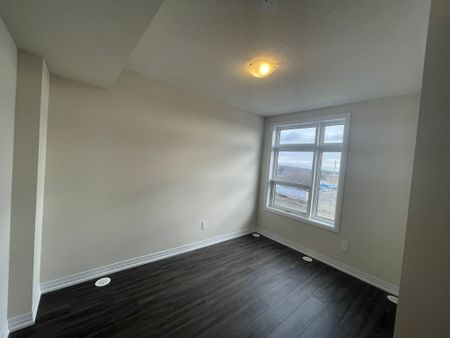 For Lease - 1581 Rose Way Unit# 414, Milton, Ontario - Photo 2
