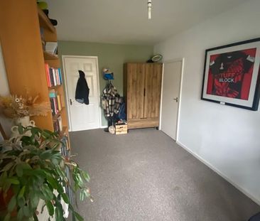 2 Bed Maisonette, Luscombe Close, RG4 - Photo 4