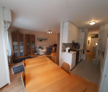 Bel appartement avec terrasse dans un cadre calme et verdoyant - Photo 2