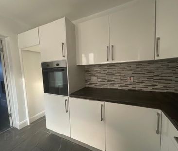 351 Antrim Road, Newtownabbey, BT36 5EB - Photo 5