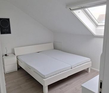 Helle, moderne 3 Zi-DG-Wohnung - Photo 3